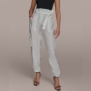 Donna Karan Women's NWT Belted Cargo Pants. Cream. Size 10